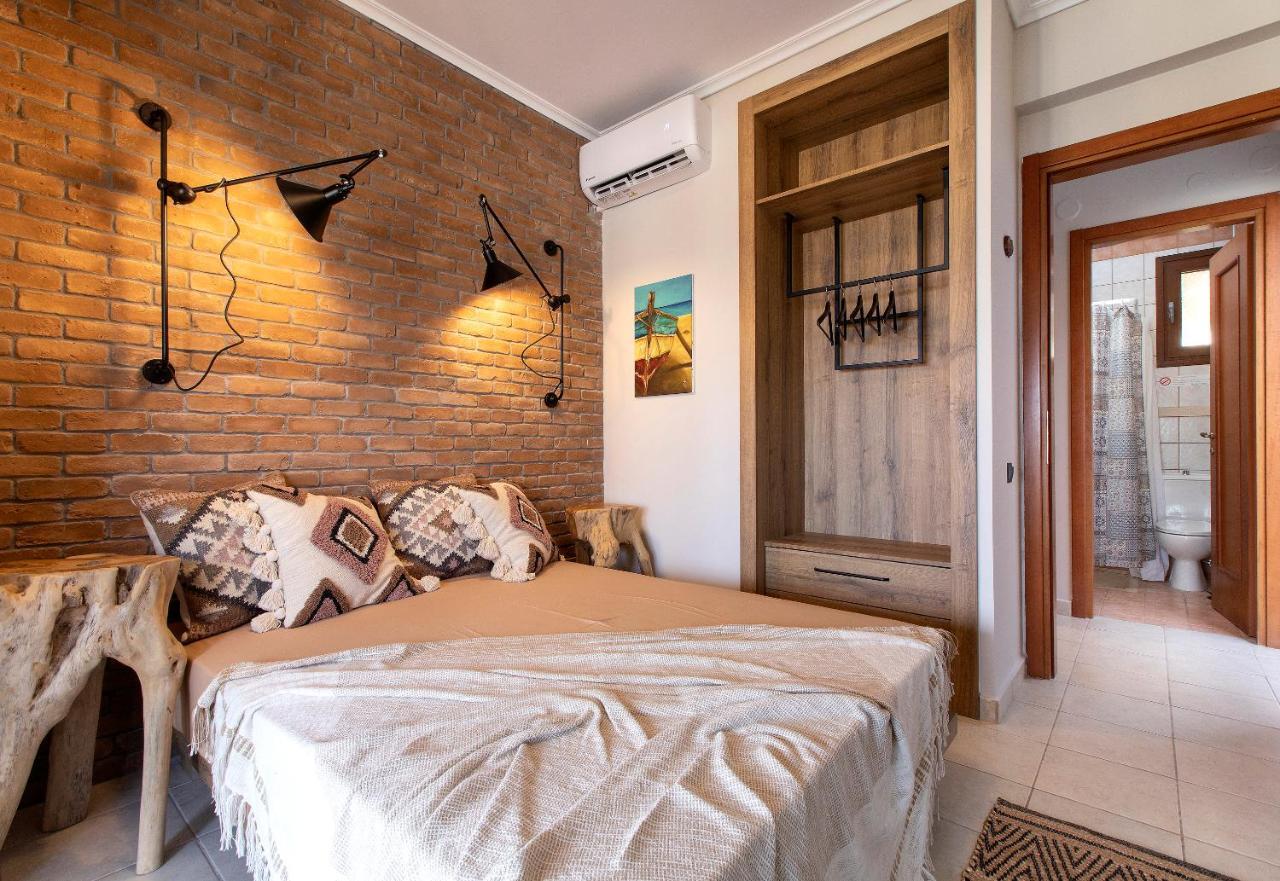 Porto Thea Alexandra Shared Pool Villa, Afytos Bagian luar foto